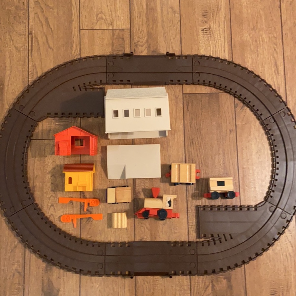Vintage 1972 Mattel Putt Putt Railroad Hardwood Train Set